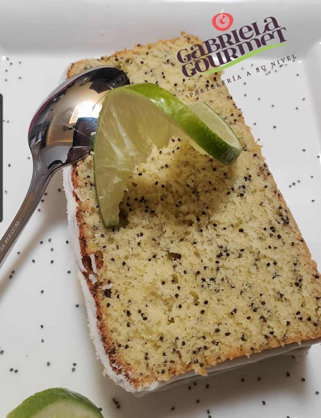 Queque de Limón con Semillas de Amapola - Image 3